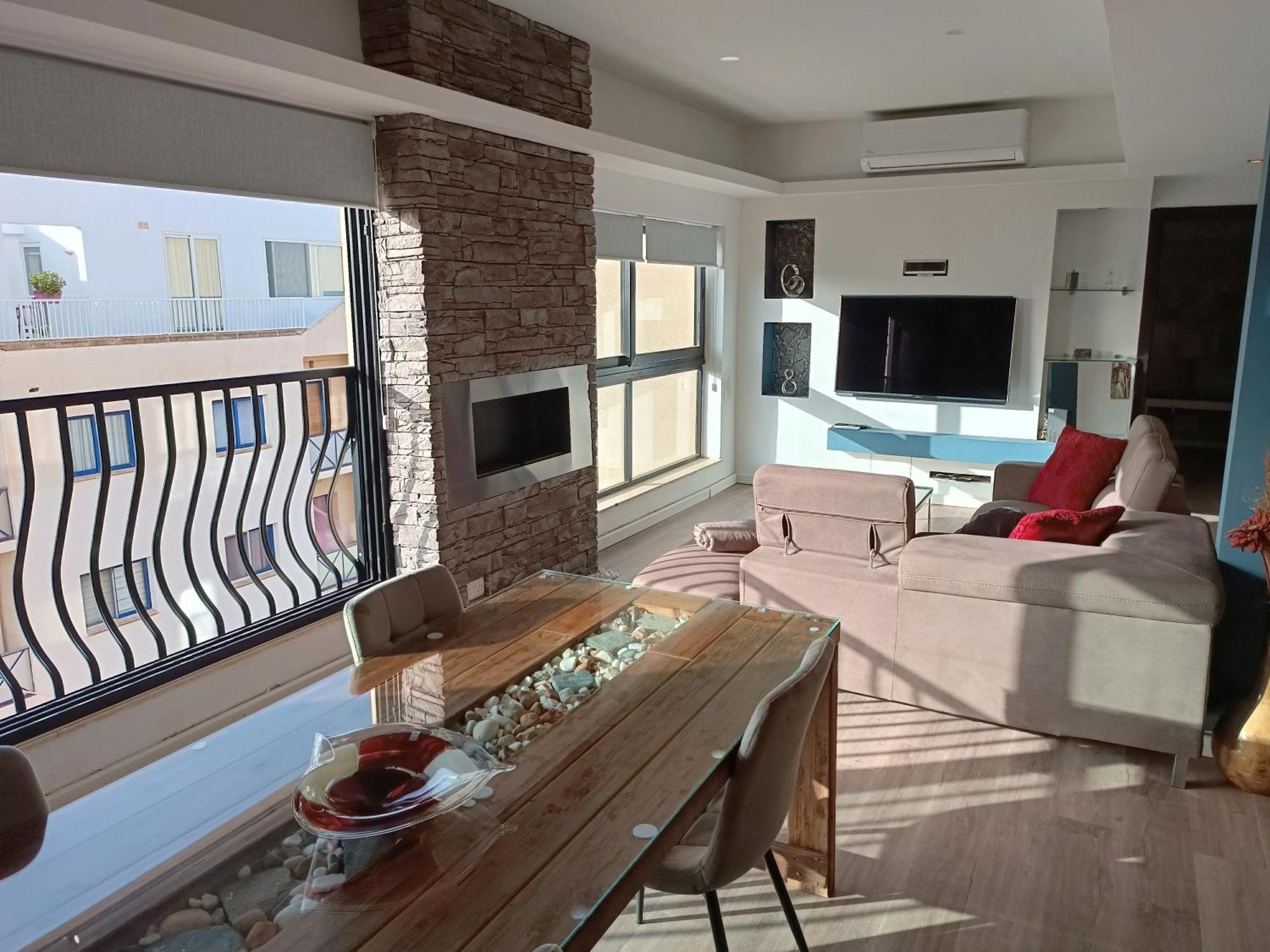 Little Wood Apartment Marsaskala Luaran gambar